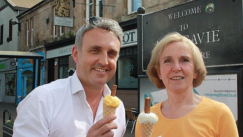 Alex Cole-Hamilton and Susan Murray holding ice cream cones